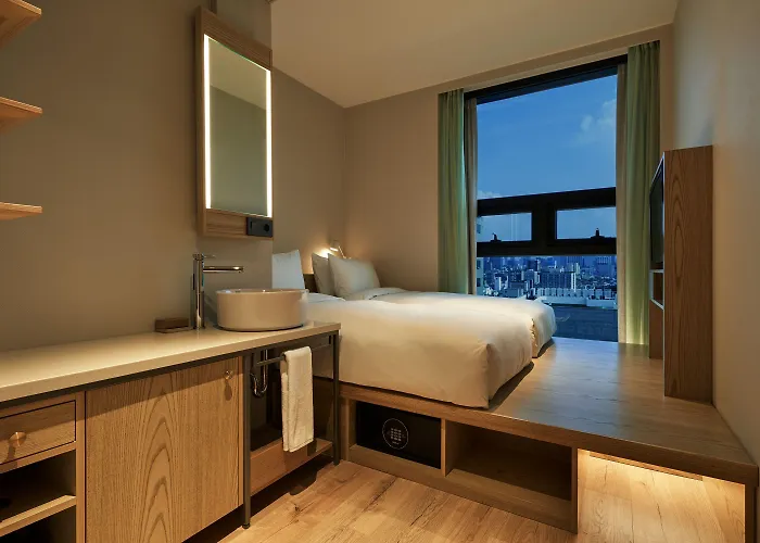 Hotel Anteroom 3*