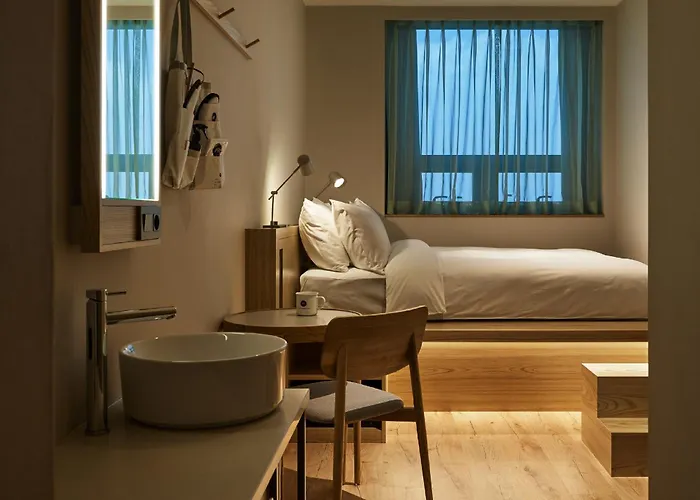 Anteroom Hotel 3*