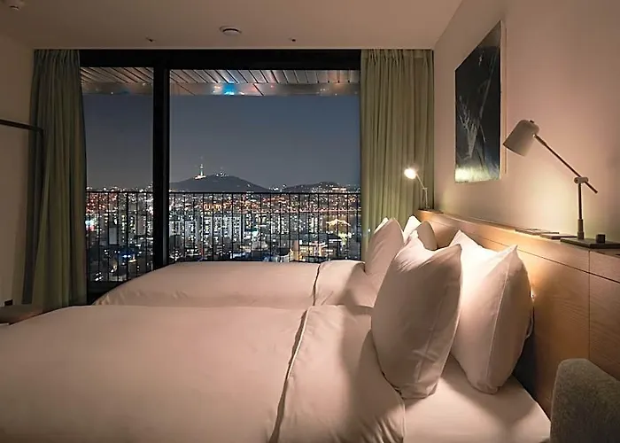 Hotel Anteroom