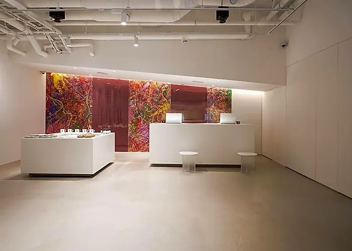 Anteroom 3*